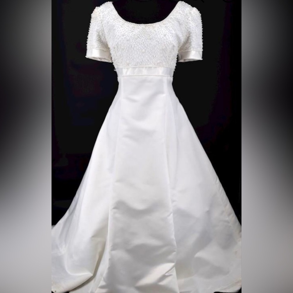 Alfred Angelo White Satin Beaded Short Sleeve A-Line Wedding Dress